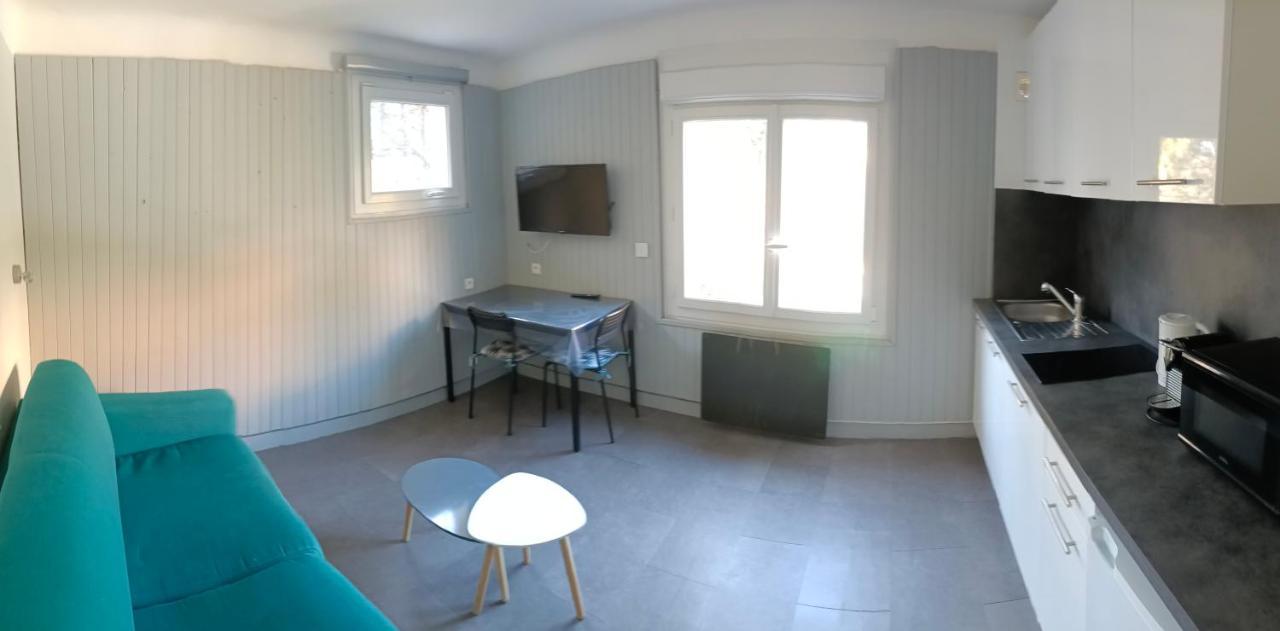 Studio Bormes Village Luaran gambar