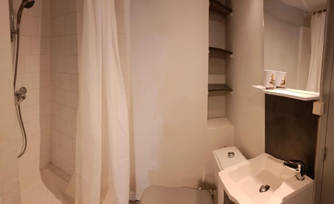 Studio Bormes Village Luaran gambar